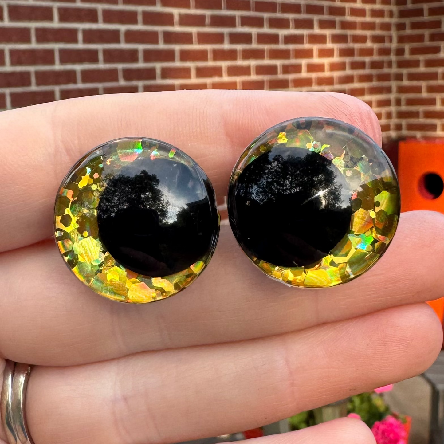 Gold Glitter Painted Safety Eyes