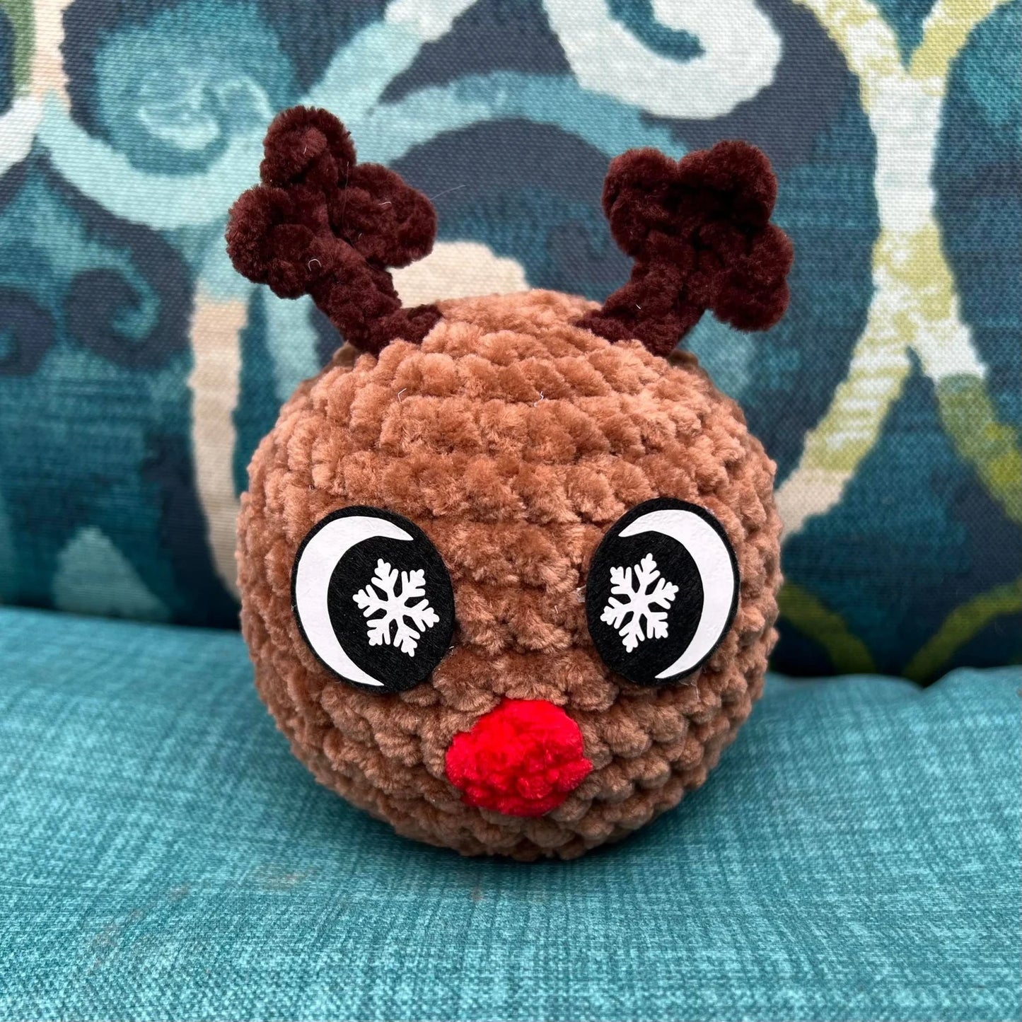 Randi the Mini Reindeer Crochet Pattern